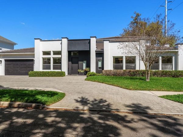 3901 W GRANADA STREET , TAMPA, FL 33629