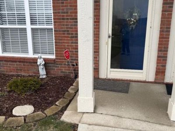 51561 Stern Lane, Chesterfield Twp, MI 48051