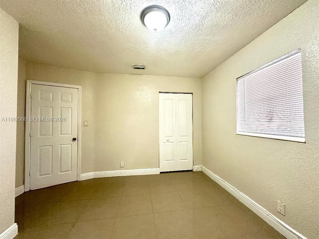 525 NW 15th Ter , Fort Lauderdale, FL 33311 Photo