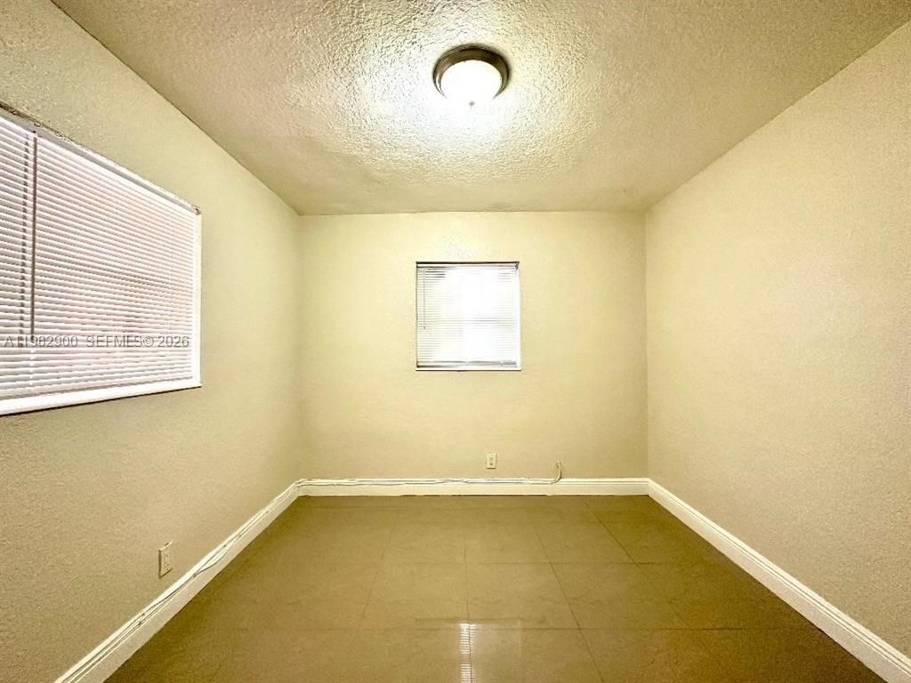 525 NW 15th Ter , Fort Lauderdale, FL 33311 Photo