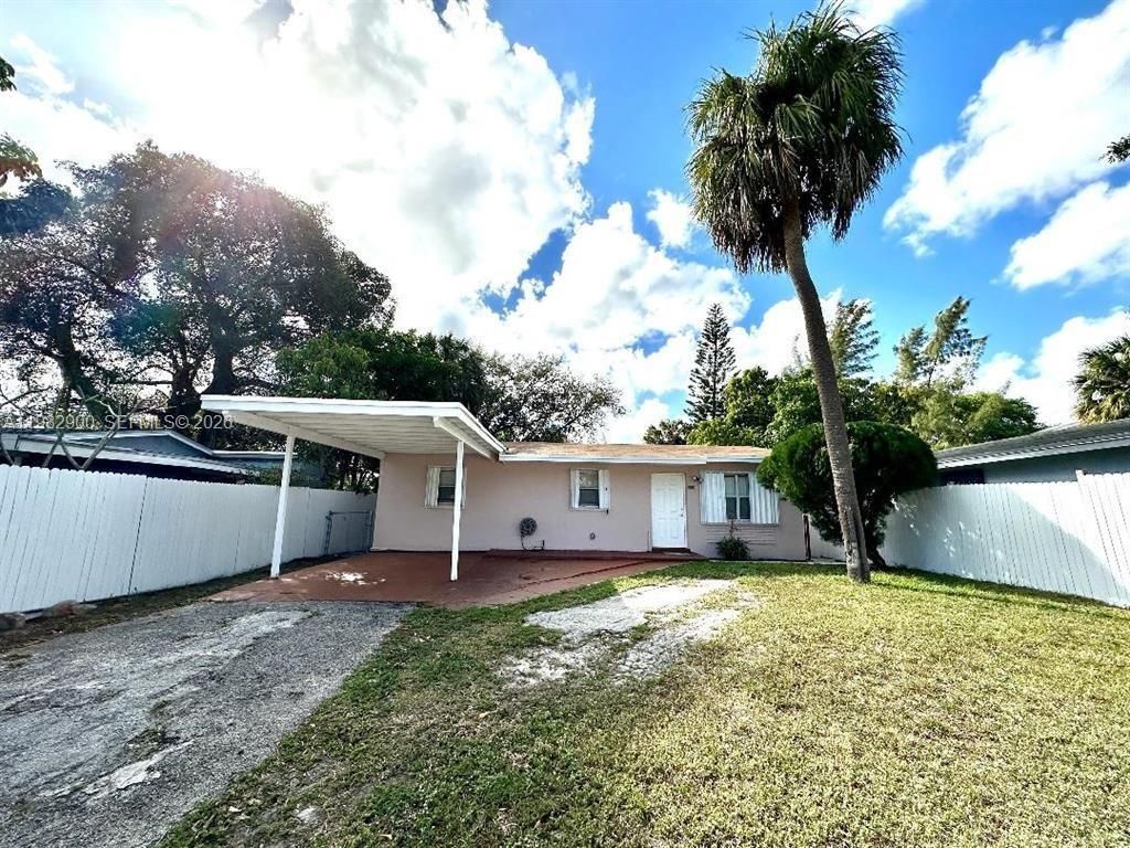 525 NW 15th Ter , Fort Lauderdale, FL 33311 Photo