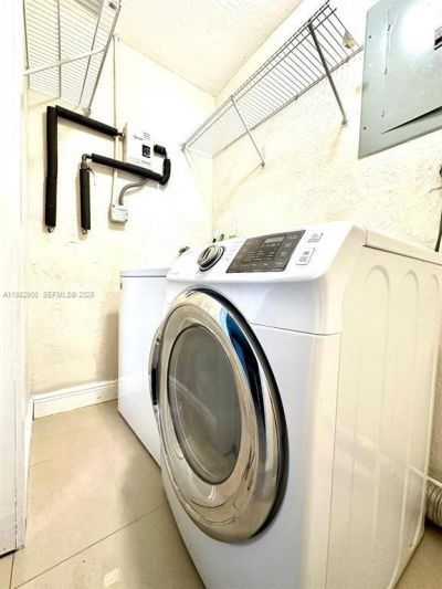 525 NW 15th Ter , Fort Lauderdale, FL 33311 Photo