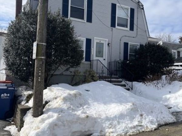 4 Twelfth St., Unit 2R, Wareham, MA 02558