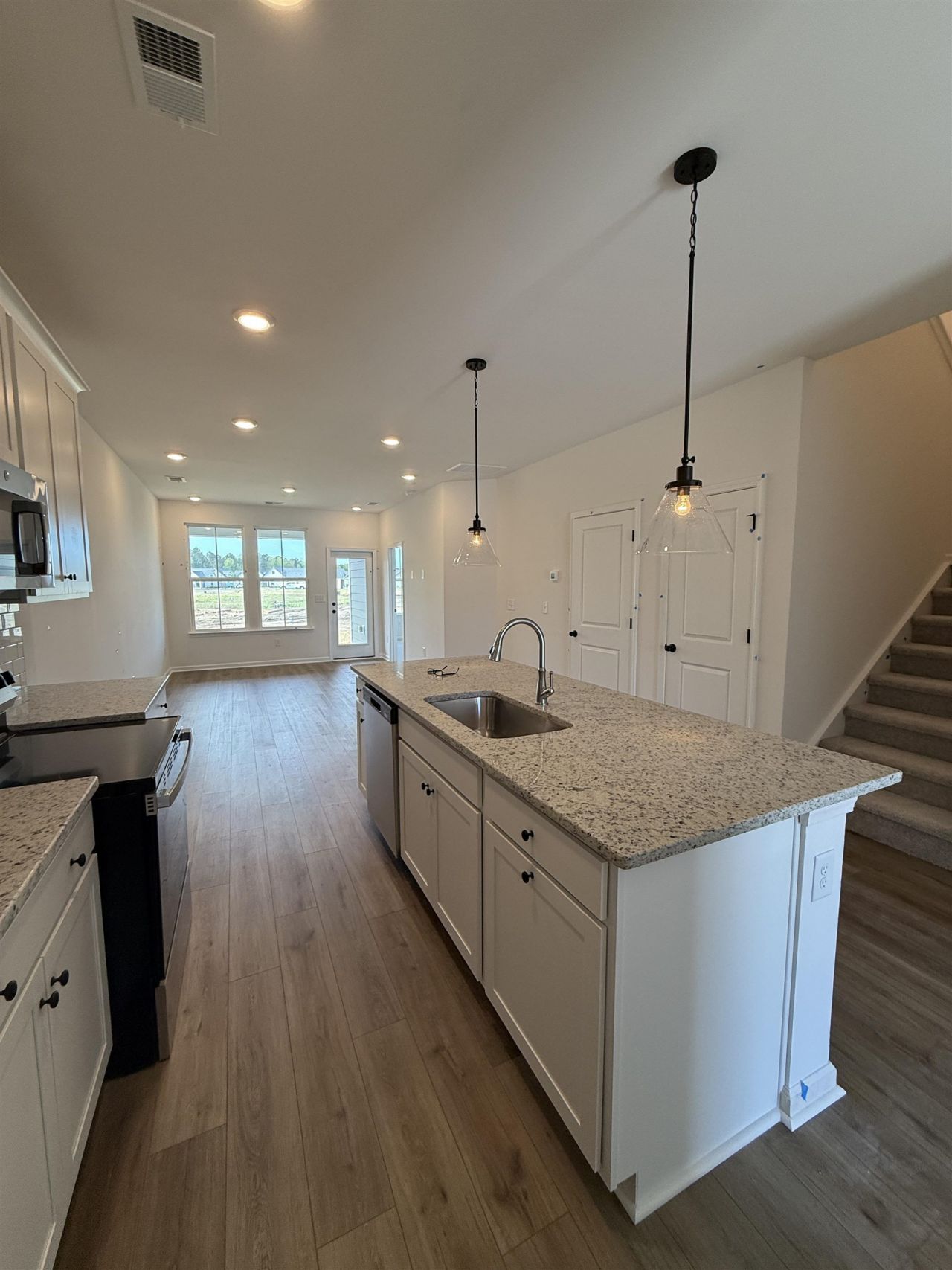 657 Bolder Way Photo 3