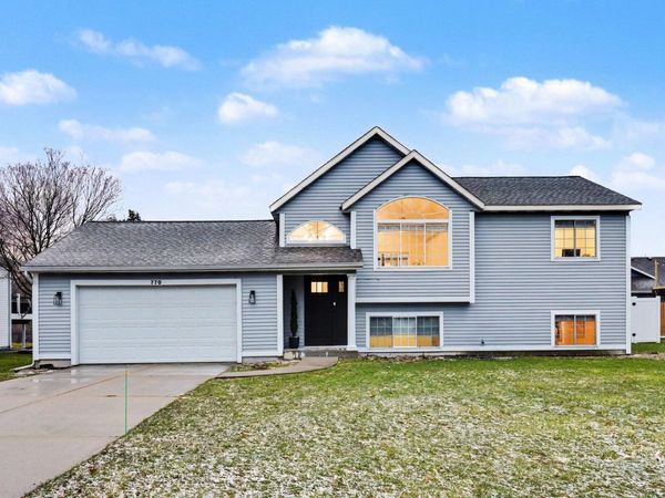 770 Brownwood Avenue NW, Grand Rapids, MI 49504