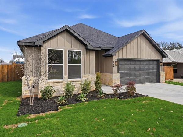 407 E Boyd Avenue, Boyd, TX 76023