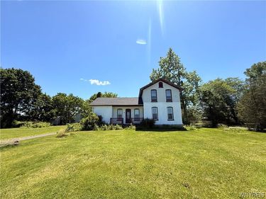 13123 Main Road, Akron, NY 14001