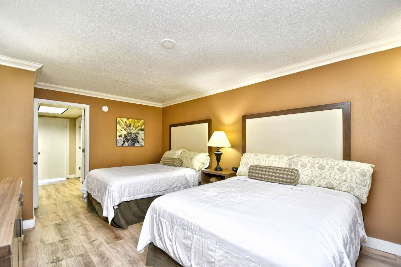 1105 South Ocean Blvd. Photo 13