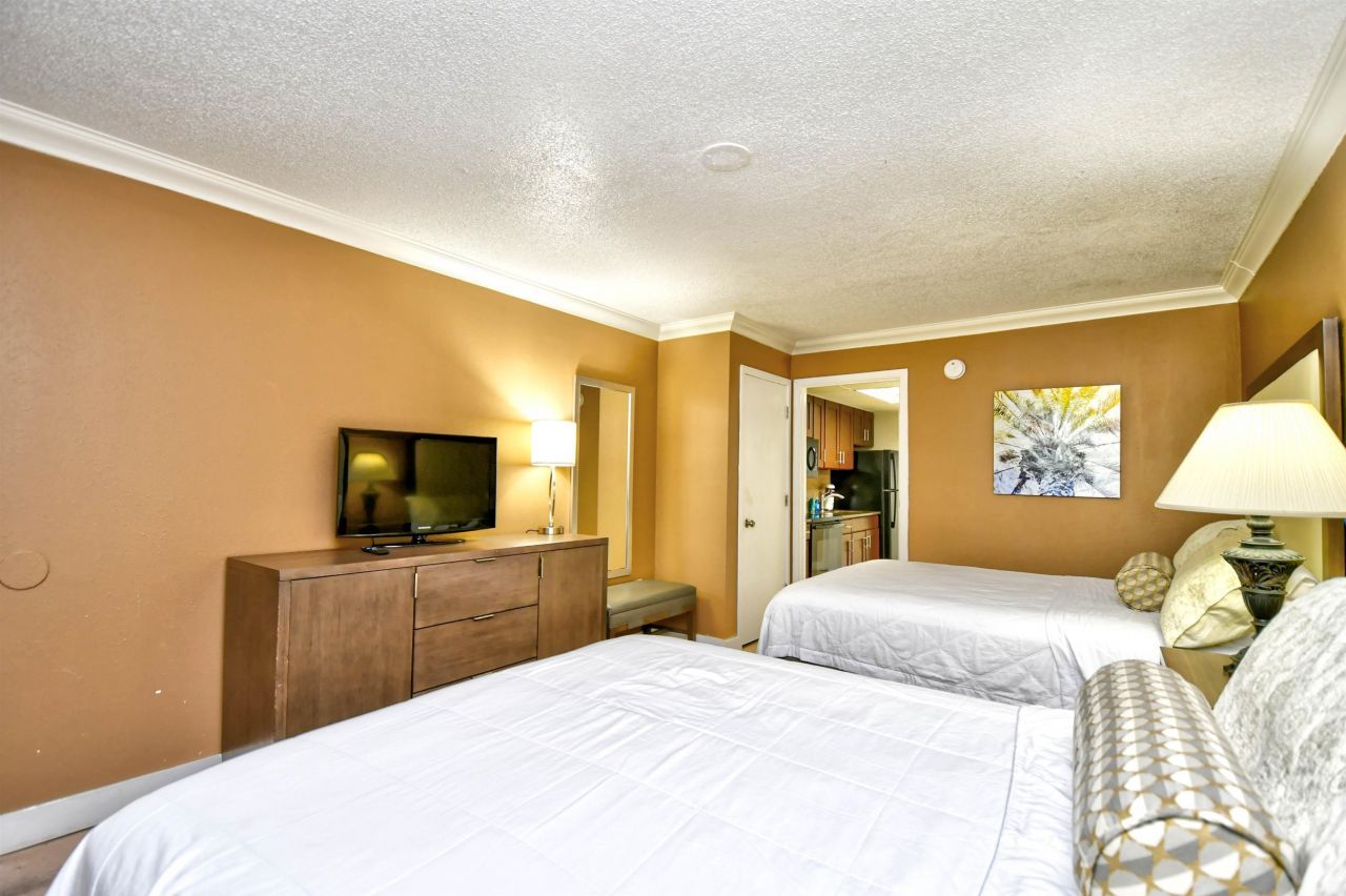 1105 South Ocean Blvd. Photo 14