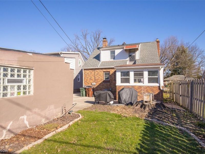 903 North Avenue, Cleveland, OH 44134 Photo 5