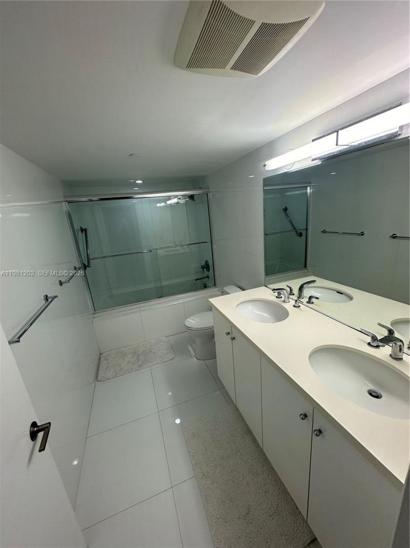 9350 W Bay Harbor Dr , Unit 5C, Bay Harbor Islands, FL 33154 Photo