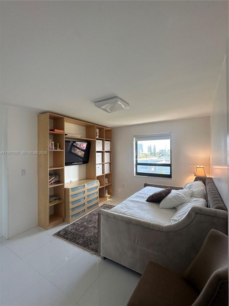 9350 W Bay Harbor Dr , Unit 5C, Bay Harbor Islands, FL 33154 Photo