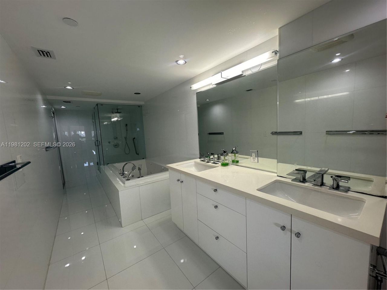 9350 W Bay Harbor Dr , Unit 5C, Bay Harbor Islands, FL 33154 Photo