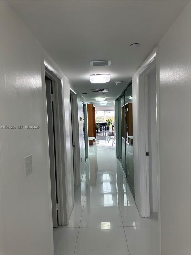 9350 W Bay Harbor Dr , Unit 5C, Bay Harbor Islands, FL 33154 Photo