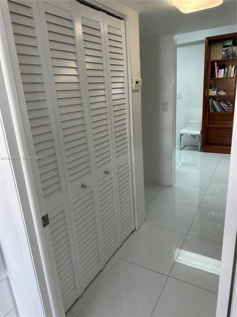 9350 W Bay Harbor Dr , Unit 5C, Bay Harbor Islands, FL 33154 Photo