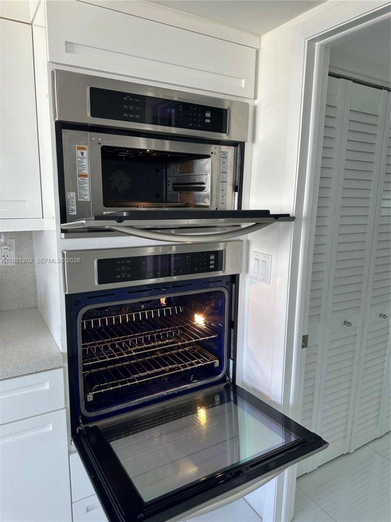 9350 W Bay Harbor Dr , Unit 5C, Bay Harbor Islands, FL 33154 Photo