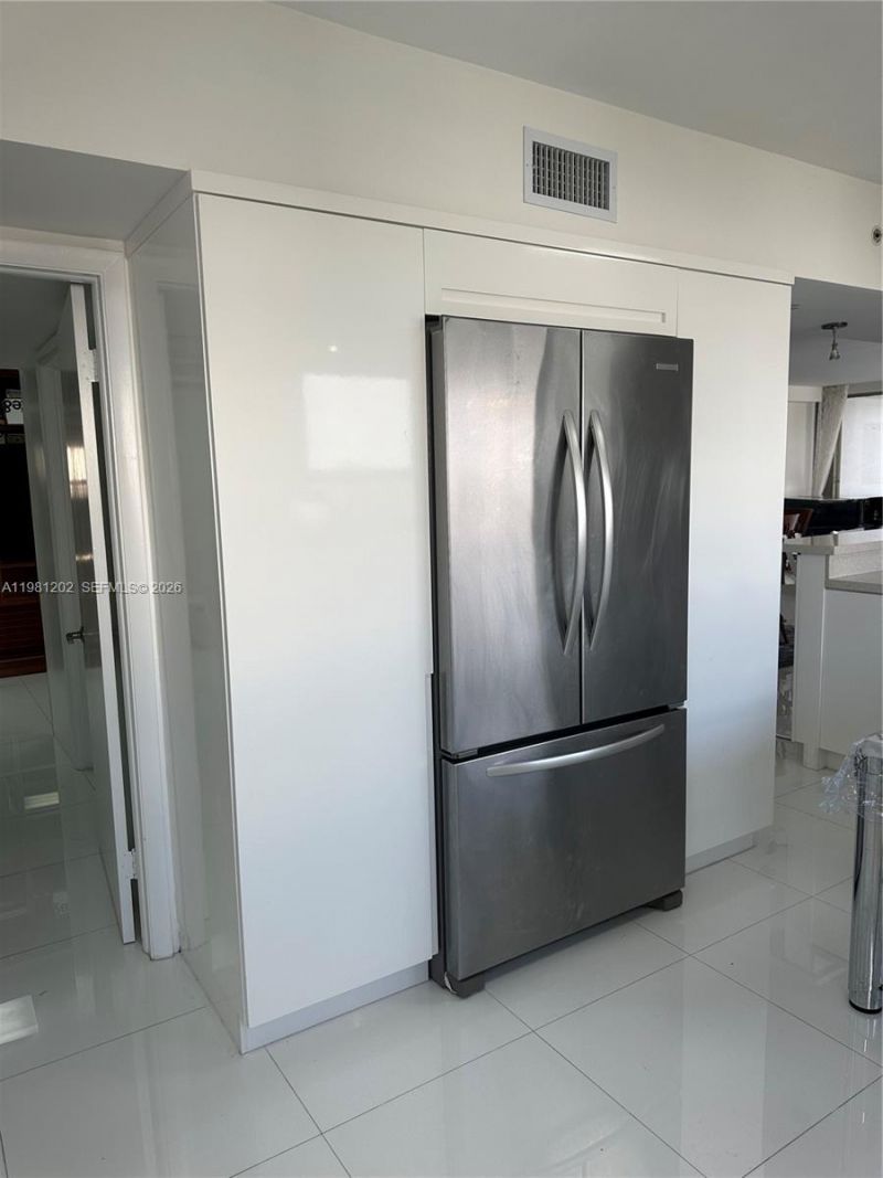 9350 W Bay Harbor Dr , Unit 5C, Bay Harbor Islands, FL 33154 Photo