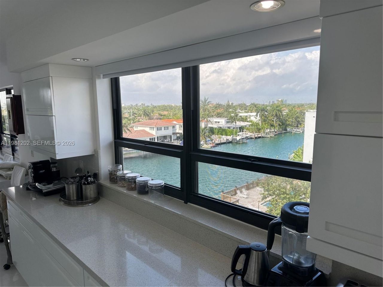 9350 W Bay Harbor Dr , Unit 5C, Bay Harbor Islands, FL 33154 Photo