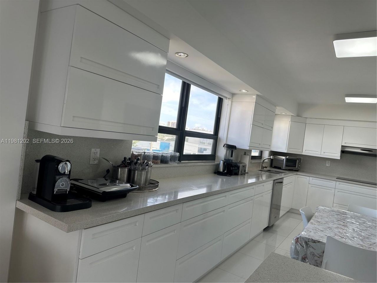 9350 W Bay Harbor Dr , Unit 5C, Bay Harbor Islands, FL 33154 Photo