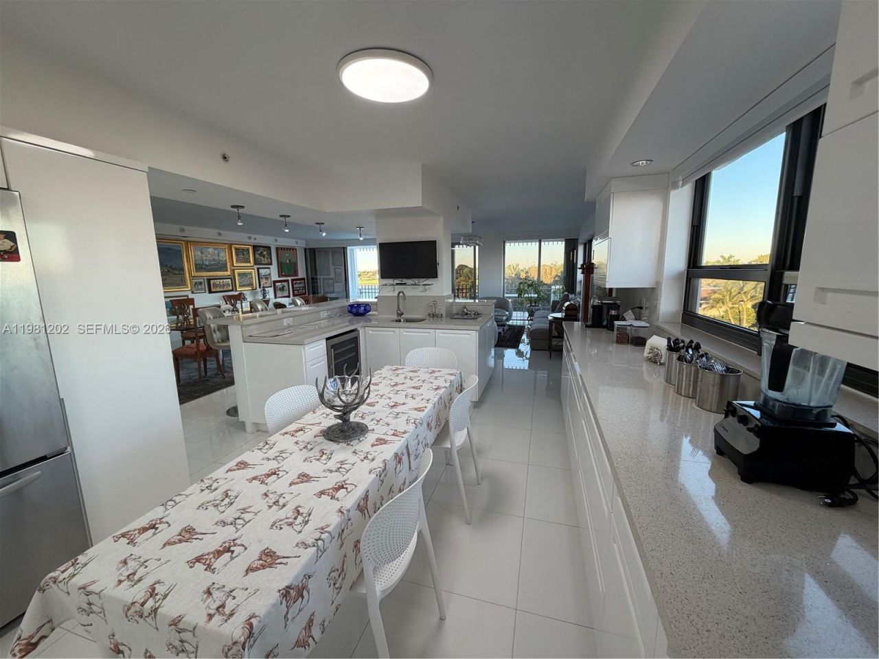 9350 W Bay Harbor Dr , Unit 5C, Bay Harbor Islands, FL 33154 Photo