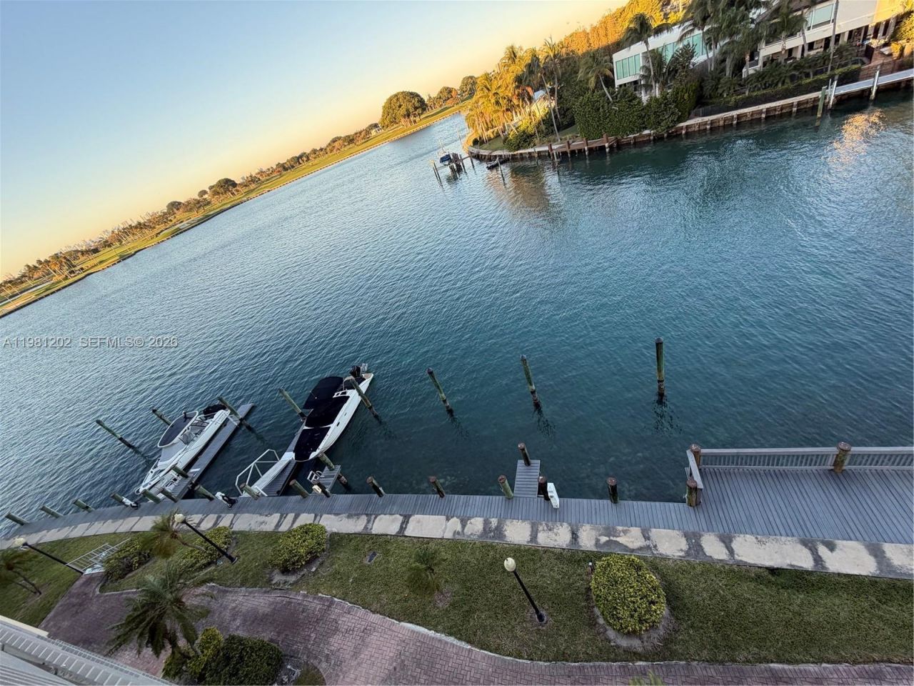 9350 W Bay Harbor Dr , Unit 5C, Bay Harbor Islands, FL 33154 Photo