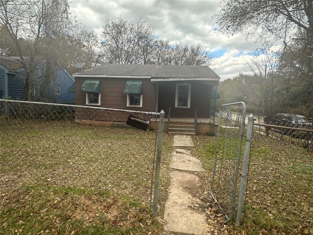 2502 Dupont Street, Shreveport, LA 71103 Main Photo