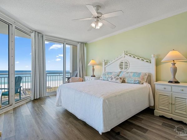 8499 Gulf Blvd, Unit 303, Navarre, FL 32566