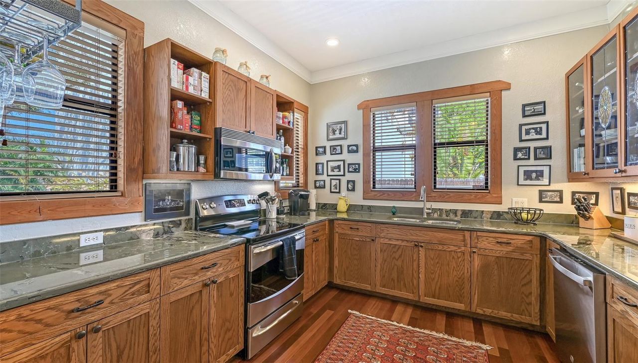 1563 4th Street, Sarasota, FL 34236 Photo