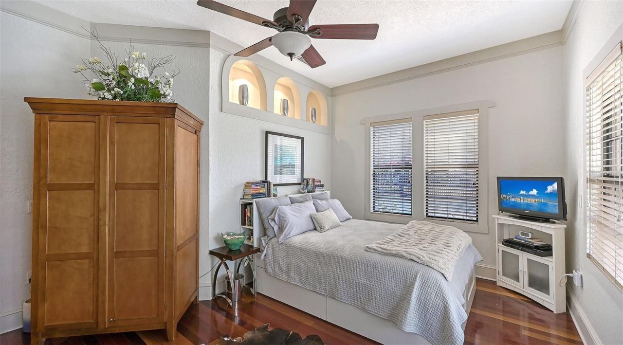 1563 4th Street, Sarasota, FL 34236 Photo