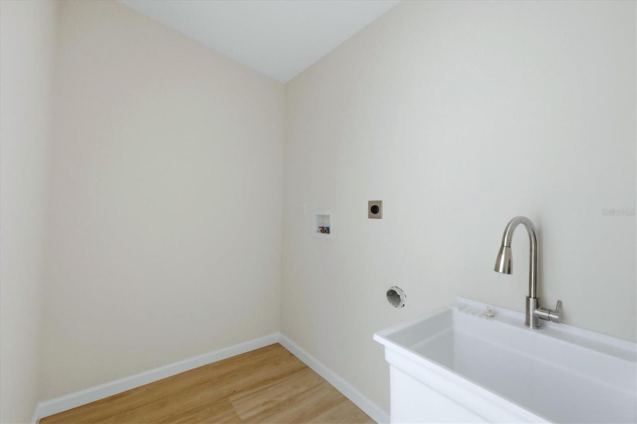 6610 Sabina Road, Sarasota, FL 34243 Photo