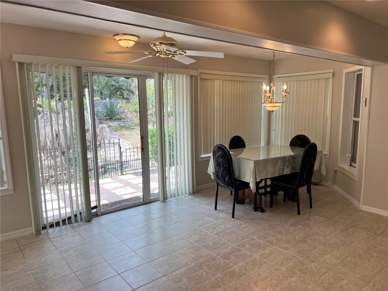 1995 E Newhaven Street, Inverness, FL 34453 Photo
