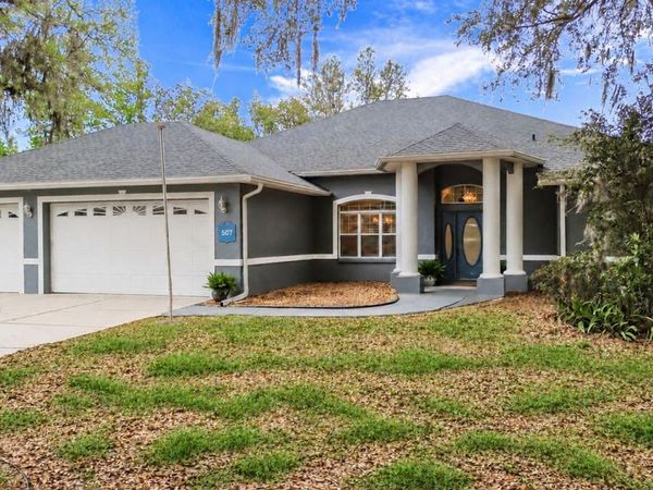 507 DOWLING CIRCLE, LADY LAKE, FL 32159