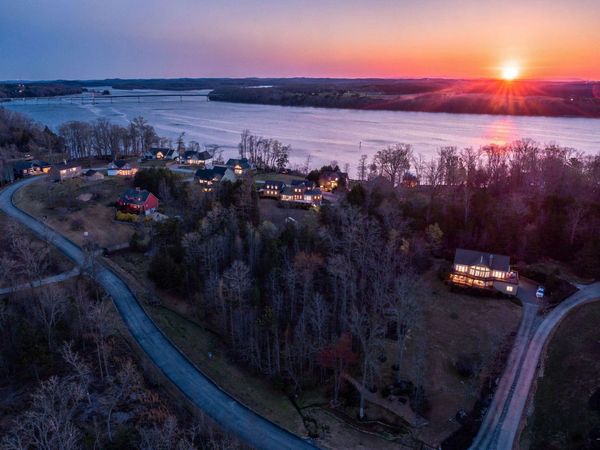 15732 Channel Point Drive , Bakewell, TN 37373