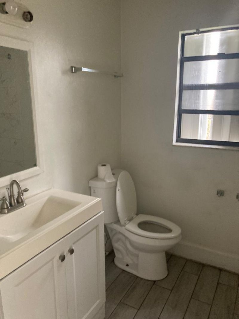 1565 W 36th Street, Riviera Beach, FL 33404 Photo