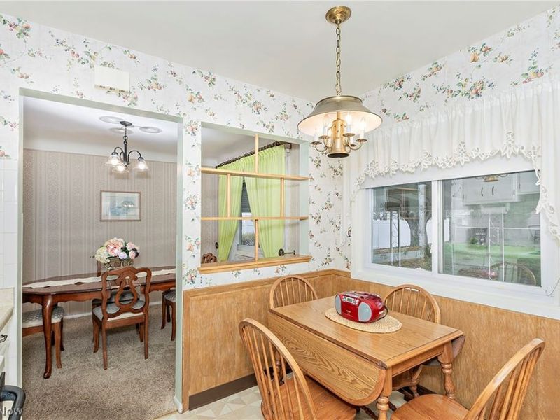 1272 Bonnie Lane, Mayfield Heights, OH 44124 Photo 15