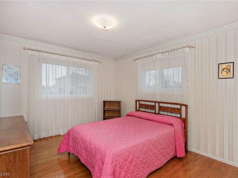 1272 Bonnie Lane, Mayfield Heights, OH 44124 Photo 17