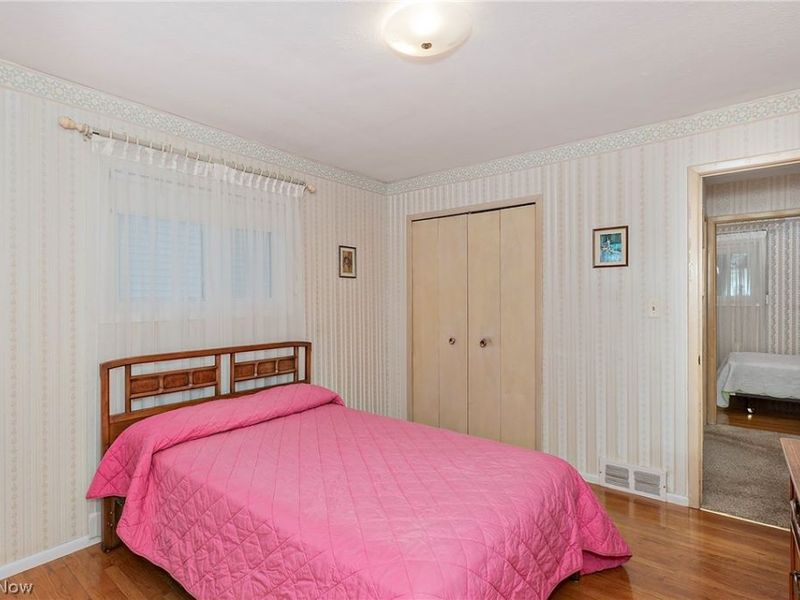 1272 Bonnie Lane, Mayfield Heights, OH 44124 Photo 18