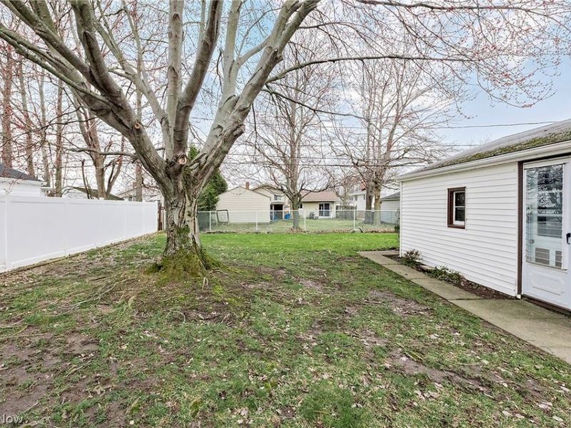 1272 Bonnie Lane, Mayfield Heights, OH 44124 Photo 37