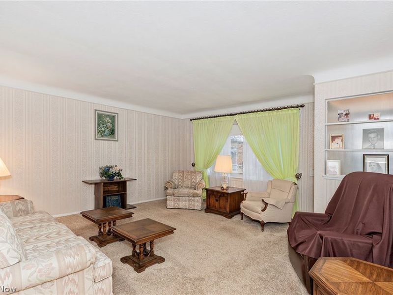 1272 Bonnie Lane, Mayfield Heights, OH 44124 Photo 5