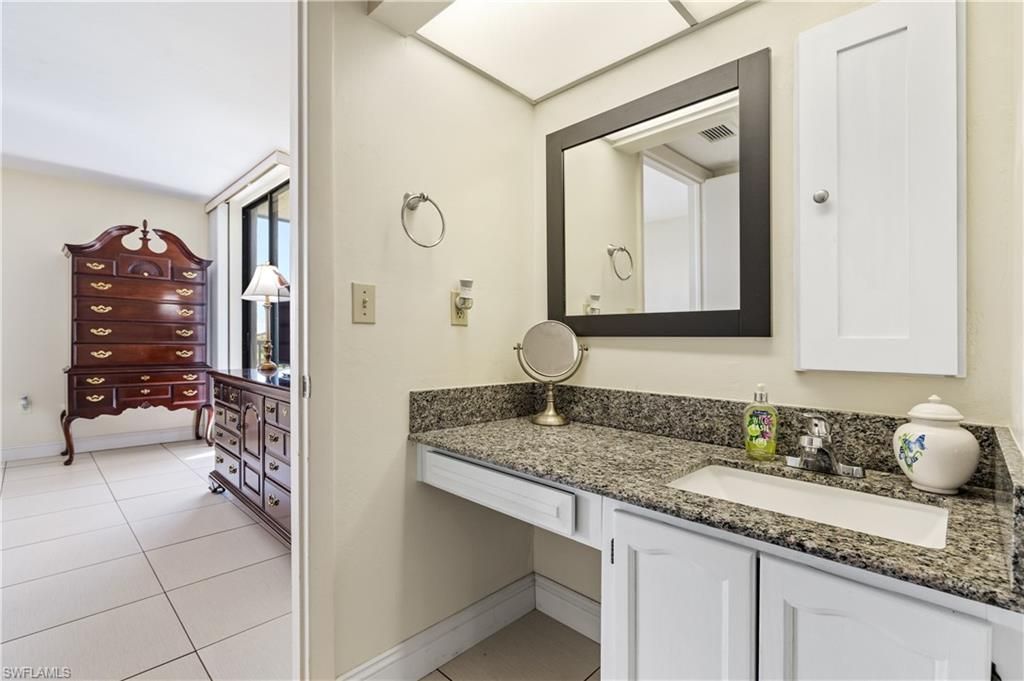 4160 Steamboat Bend E, Unit 302, Fort Myers, FL 33919 Photo