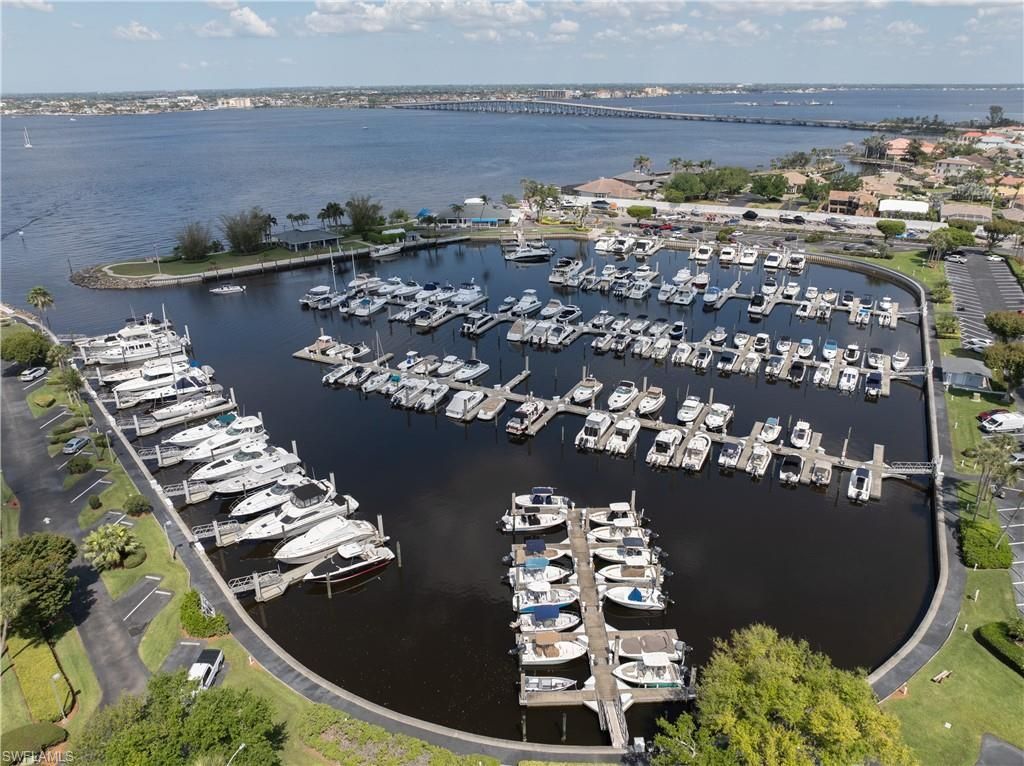 4160 Steamboat Bend E, Unit 302, Fort Myers, FL 33919 Photo