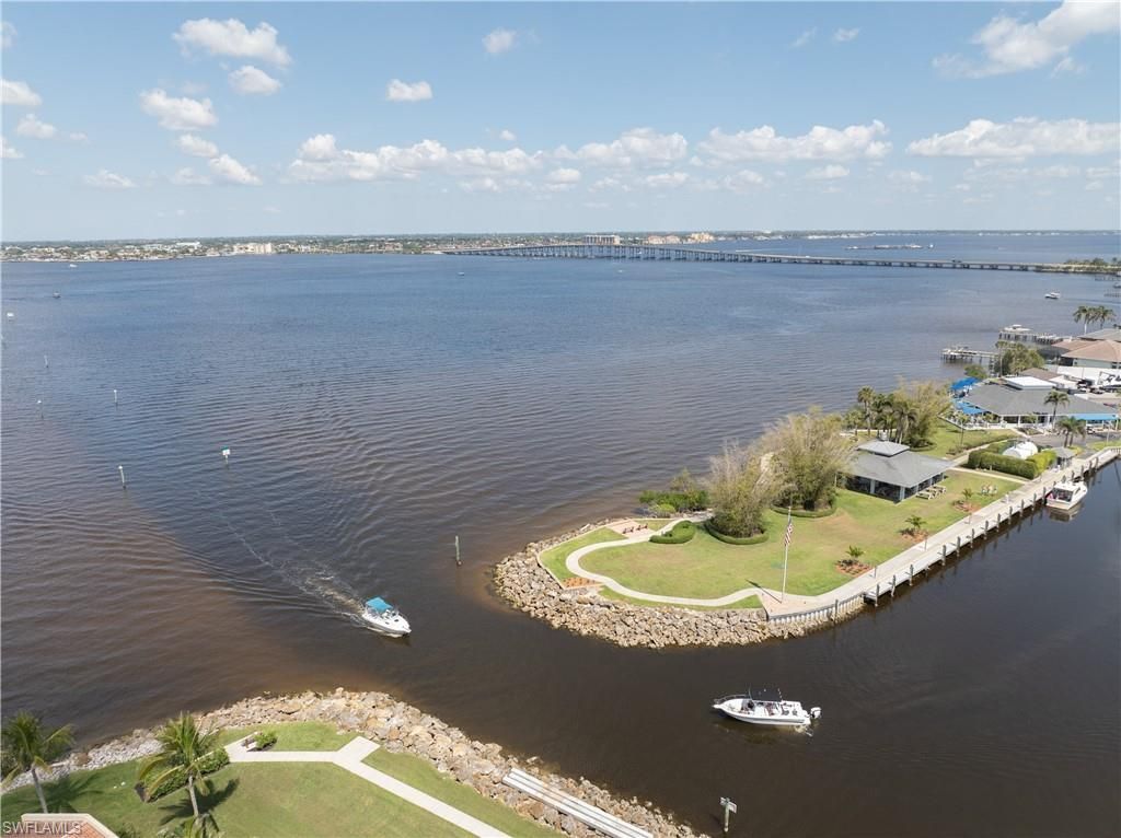 4160 Steamboat Bend E, Unit 302, Fort Myers, FL 33919 Photo
