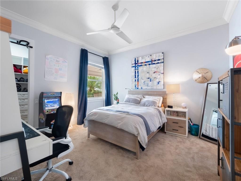 911 Aqua Ln, Fort Myers, FL 33919 Photo