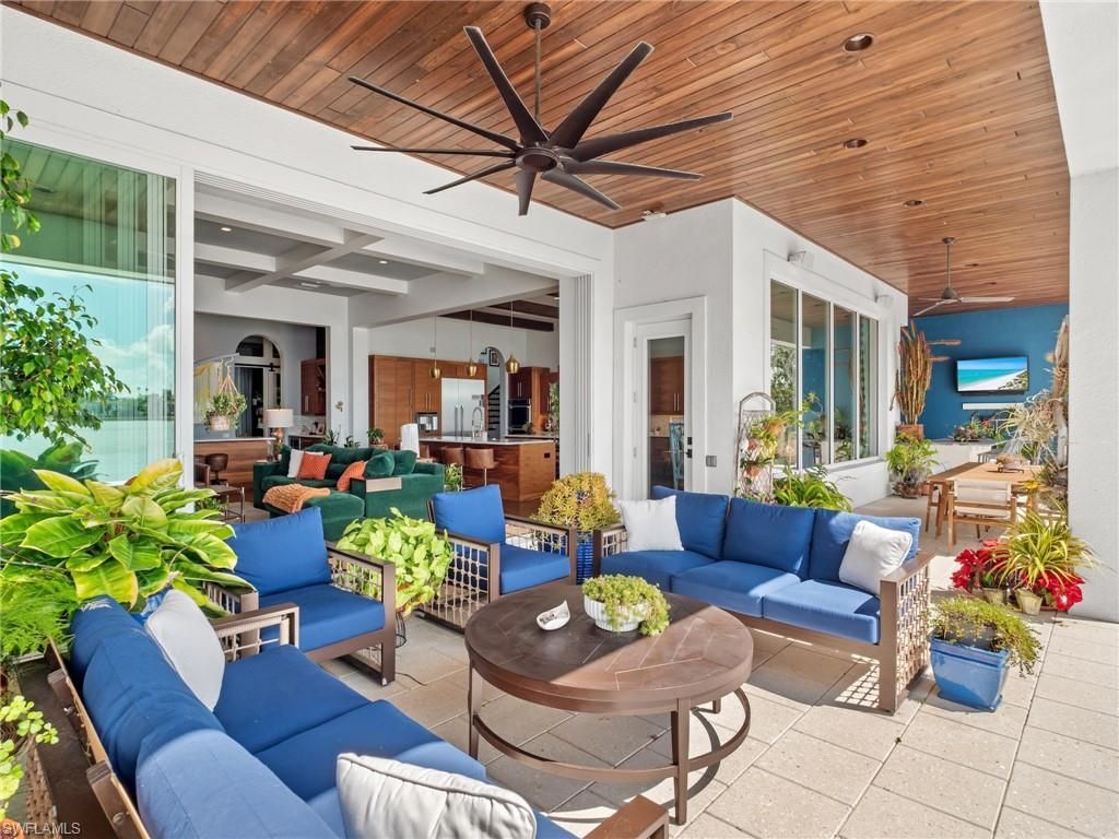 911 Aqua Ln, Fort Myers, FL 33919 Photo