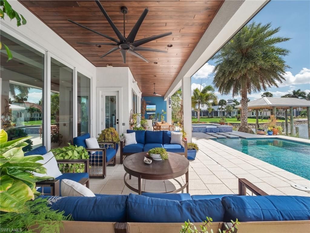 911 Aqua Ln, Fort Myers, FL 33919 Photo