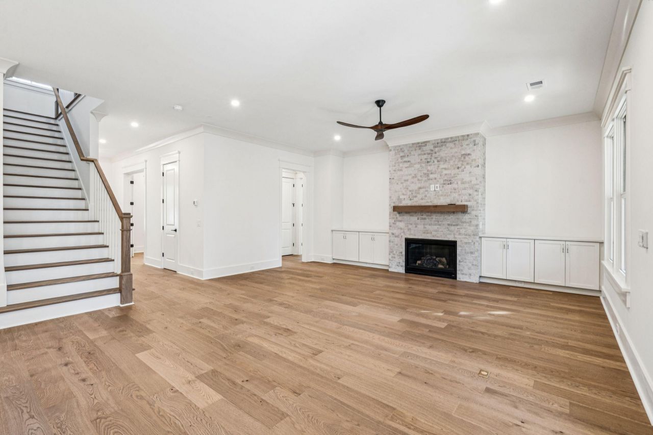 1574 Headquarters Plantation Drive Photo 25