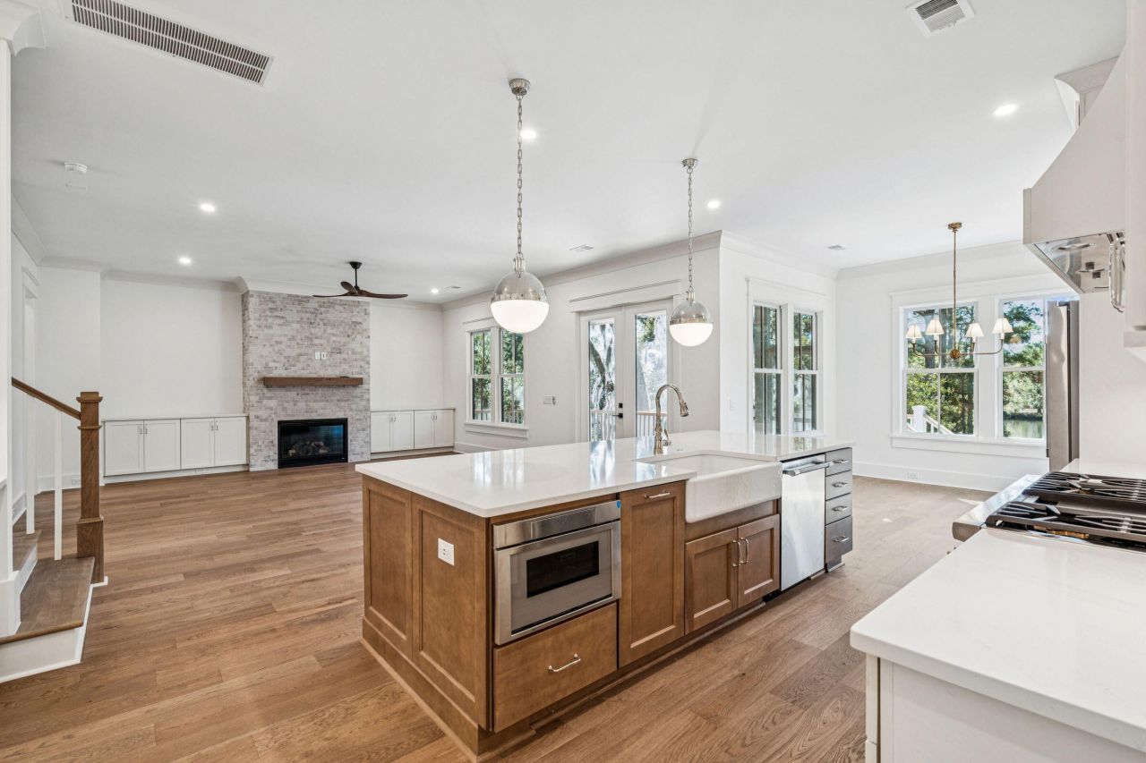 1574 Headquarters Plantation Drive Photo 33