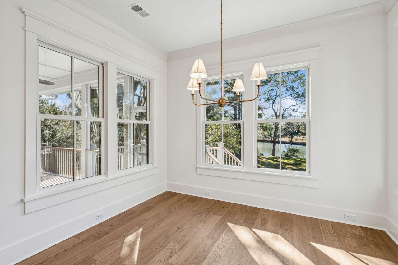 1574 Headquarters Plantation Drive Photo 37