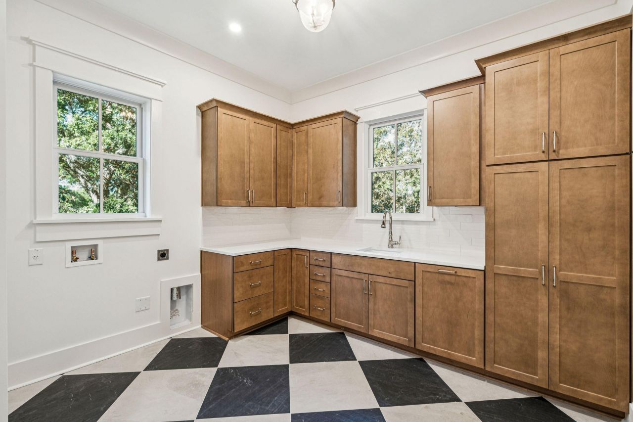 1574 Headquarters Plantation Drive Photo 40