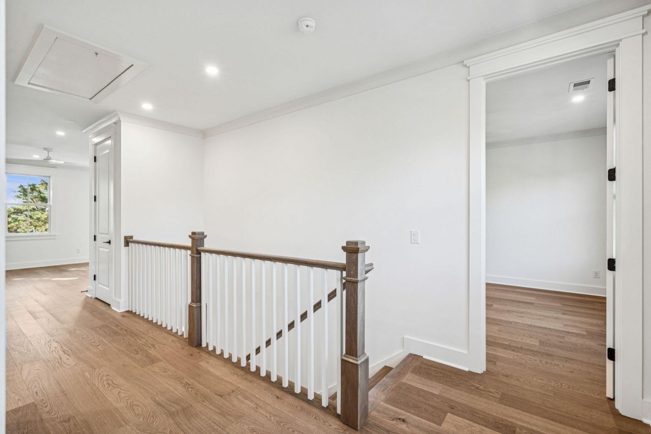 1574 Headquarters Plantation Drive Photo 61